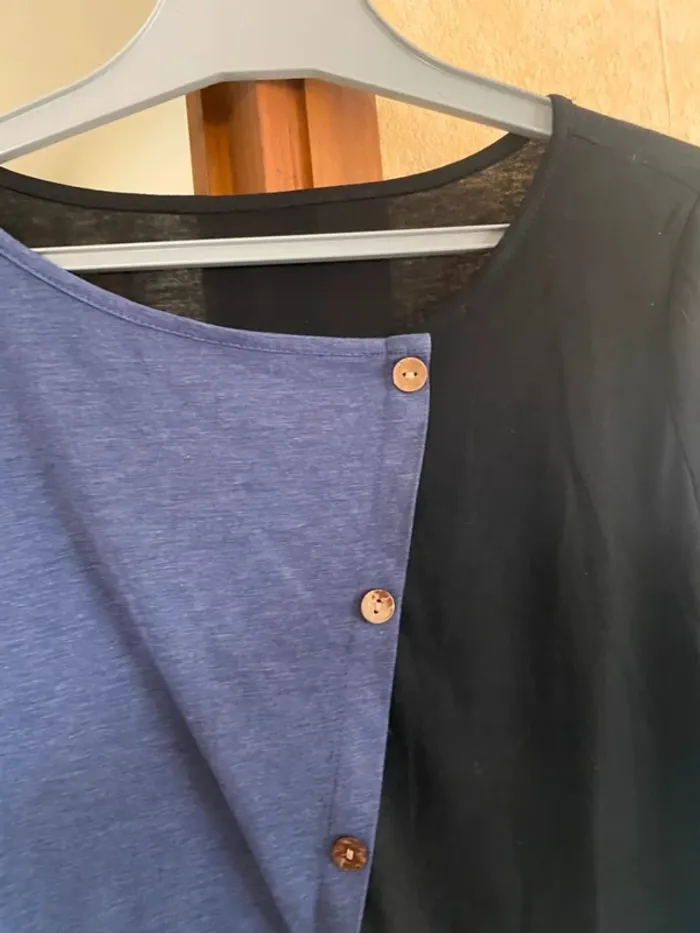 T-shirt original bicolore femme – Taille XL – Excellent état ! - photo numéro 3