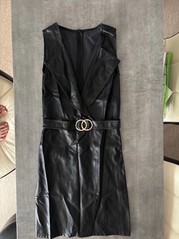Robe noir simili cuir