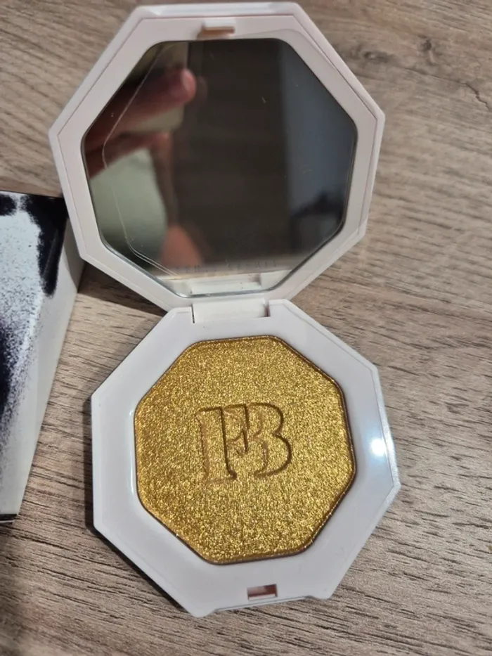 Killawatt fenty beauty trophy wife - photo numéro 4