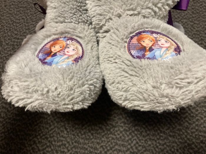 Chaussons chauds Reine des neiges 27 - photo numéro 2