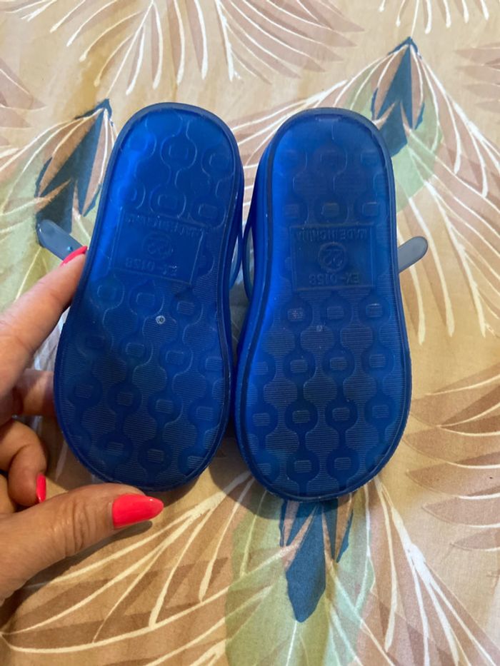 Sandales piscine / plage pointure 22 - photo numéro 3