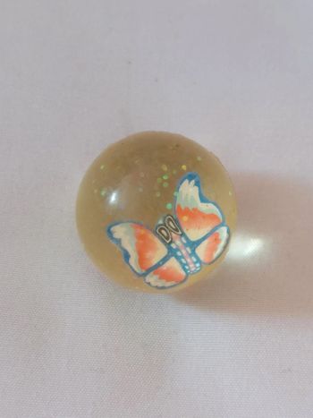 Balle rebondissante papillon