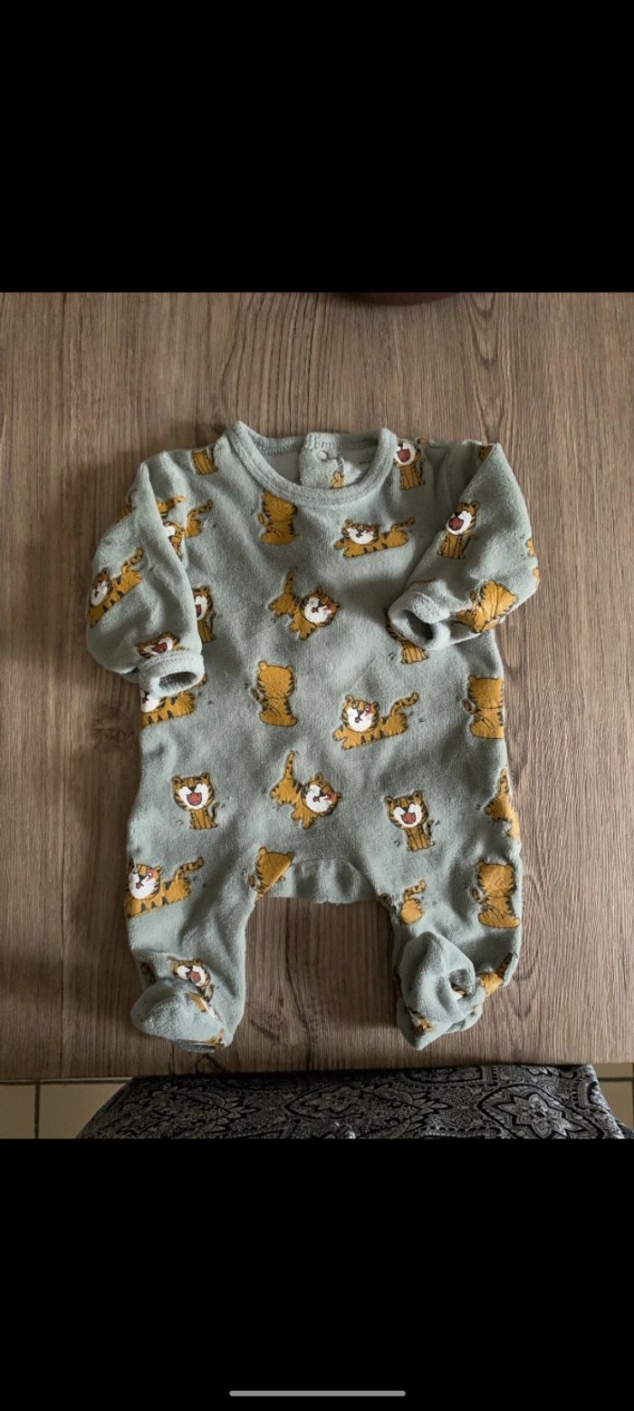 👣 pyjamas bébé 👣 - photo numéro 2
