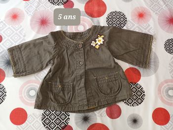 Veste légère taille 5 ans
