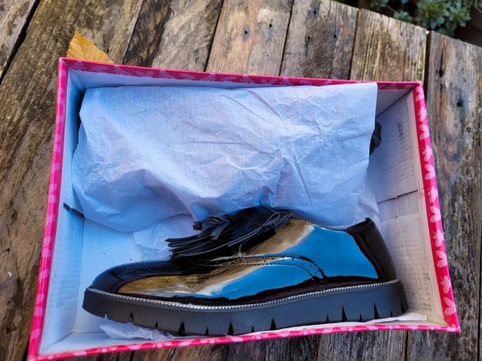 Superbes mocassins vernis noirs Lilybellule, 36, neufs avec boîte - photo numéro 11