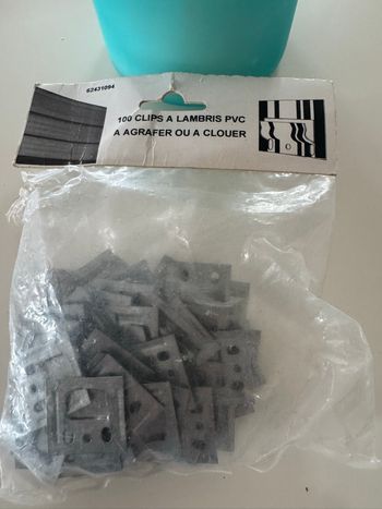 80 clips à lambris