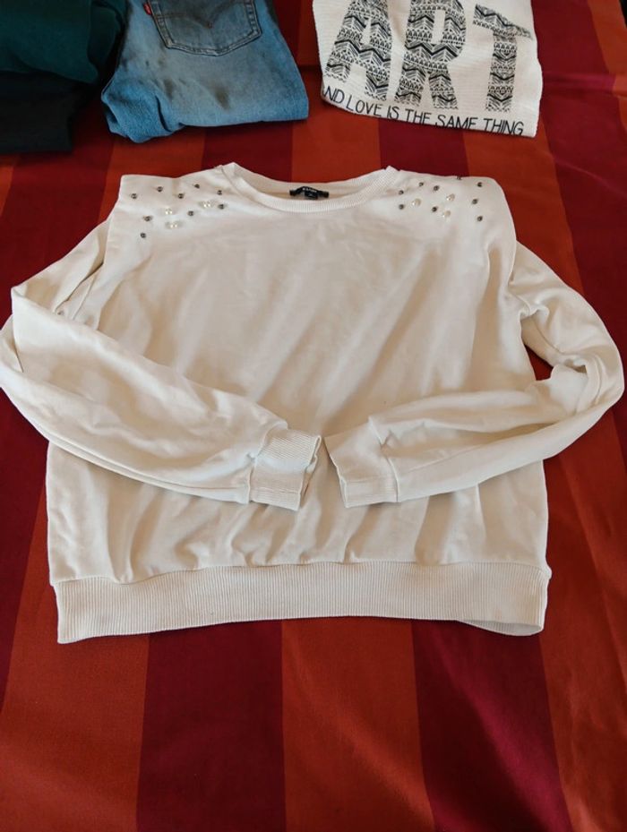 Lot de pantalons et pulls - photo numéro 12