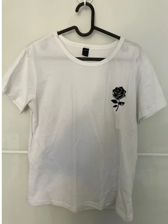 T-shirt blanc motif rose - photo numéro 4