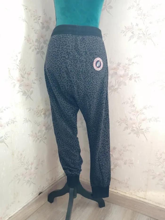 Pantalon jogging gris coupe loose à motifs léopard noir avec poches et lien  / sweet pants / (XS) - photo numéro 8