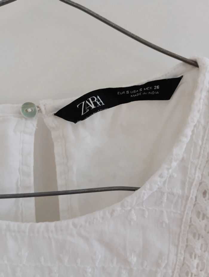 Robe tunique blanche Zara dentelle et broderie anglaise taille s - photo numéro 3