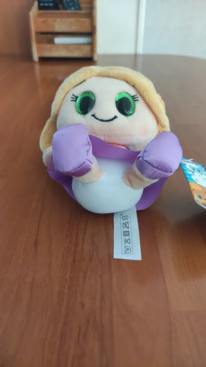 Peluche Disney Raiponce glitzie neuve - photo numéro 6