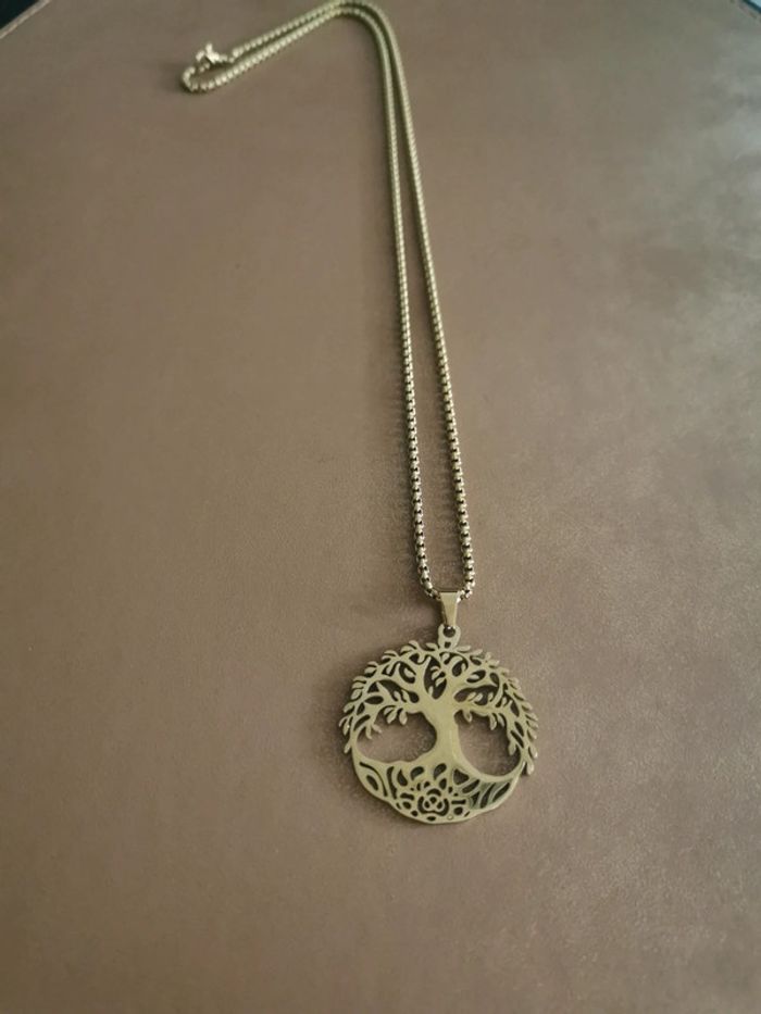 Collier et pendentif spirituel arbre de vie doré
