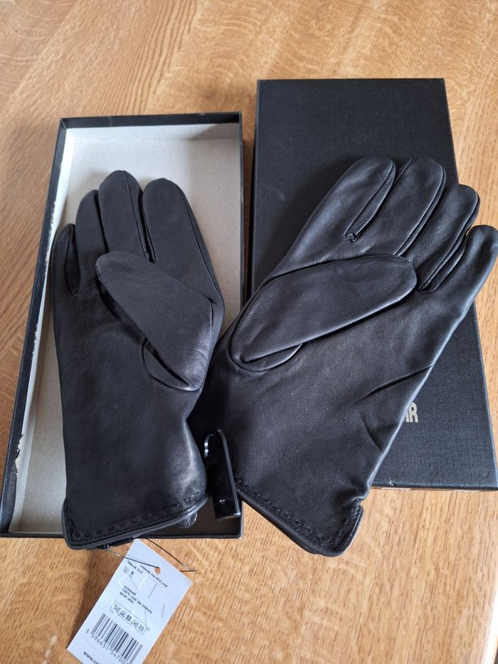 Gants en cuir neufs noirs Celio dans boîte cadeau - photo numéro 2