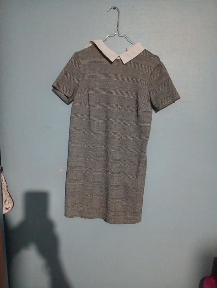 Robe grise