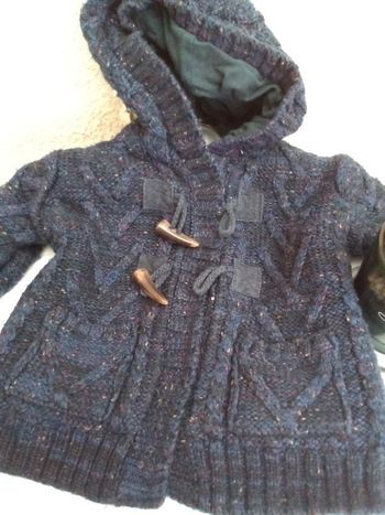 Beau gilet avec attaches boutons 9/12 mois