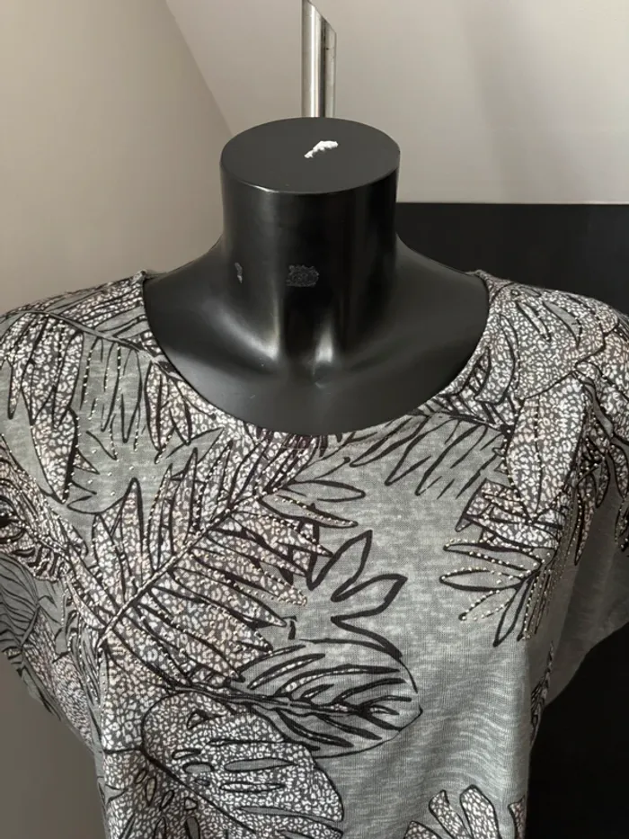 T-shirt vert Armand Thiery 46 - photo numéro 3