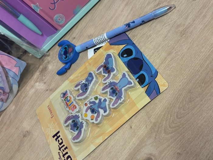 Lot Angel Stitch Disney divers accessoires - photo numéro 5