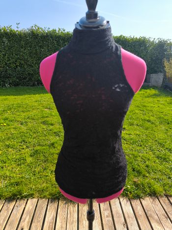 Haut sans manche dentelle Noire Morgan T M