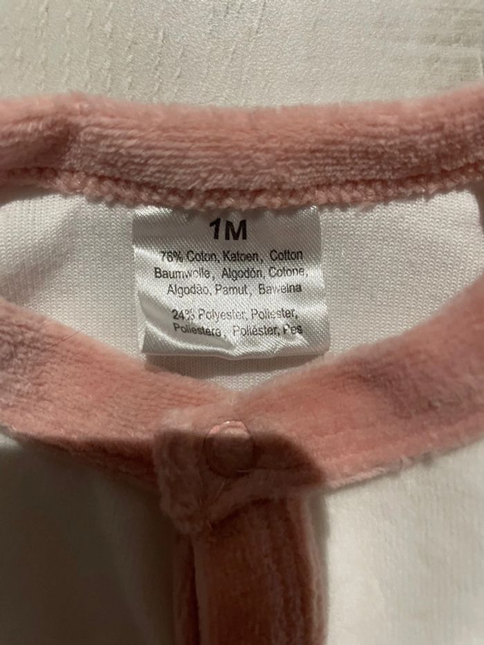 Pyjamas bébé 1 mois avec pieds - photo numéro 2