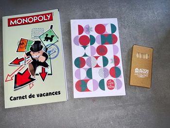 Lot cahiers de jeu Monopoly neuf livre texte bloc box crayons