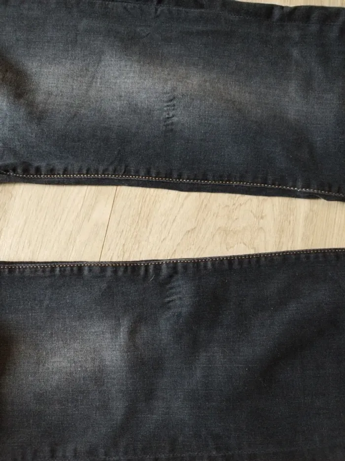 Jean homme taille 42 W 33 - photo numéro 3
