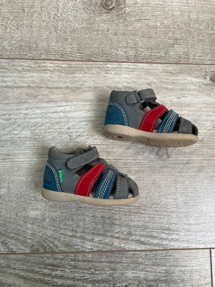 Chaussures d’été sandales kickers taille 18 - photo numéro 3
