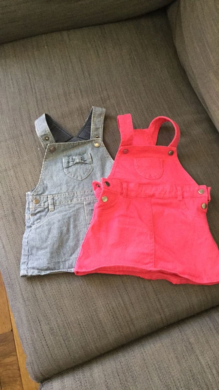 Lot de 2 robes en taille 12 mois