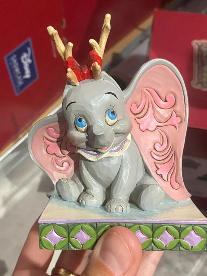 Dumbo Noel figurine disney traditions