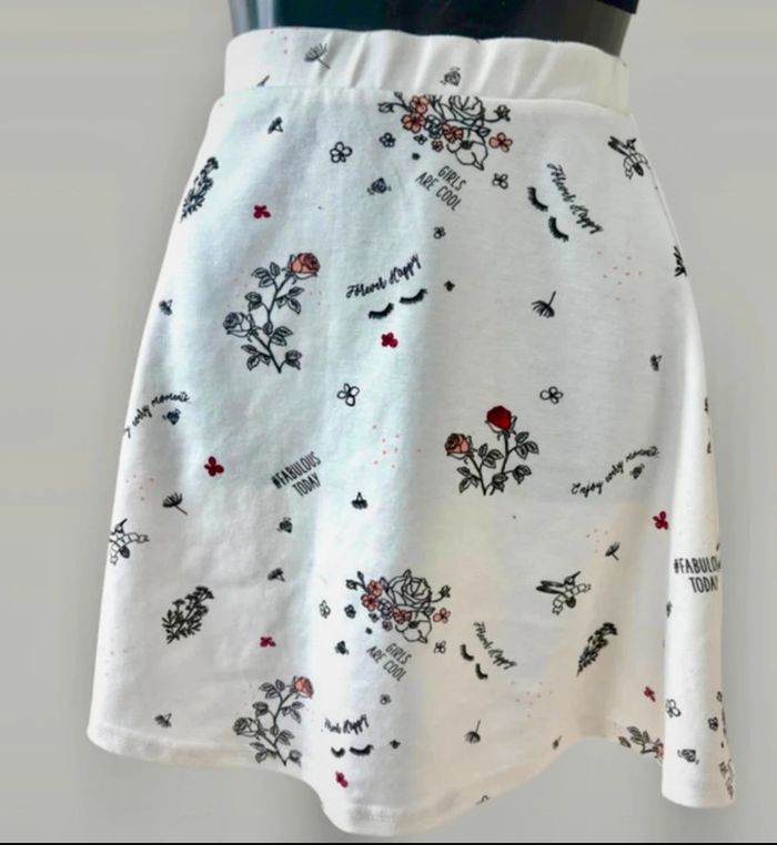 Jupe blanche à coupe évasée taille 36/38 - photo numéro 3