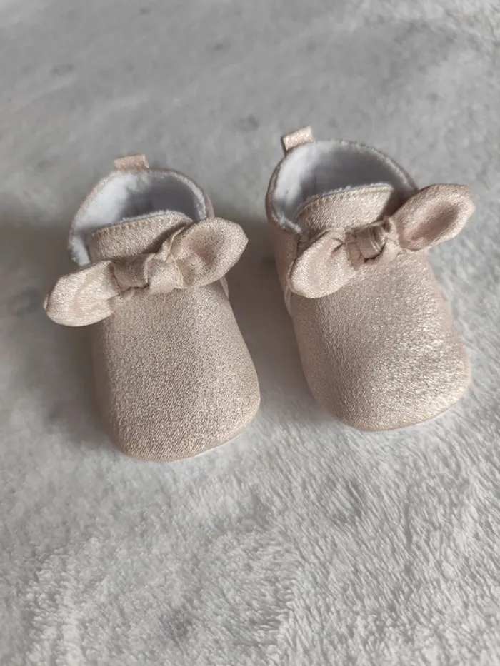 Chaussures dorées