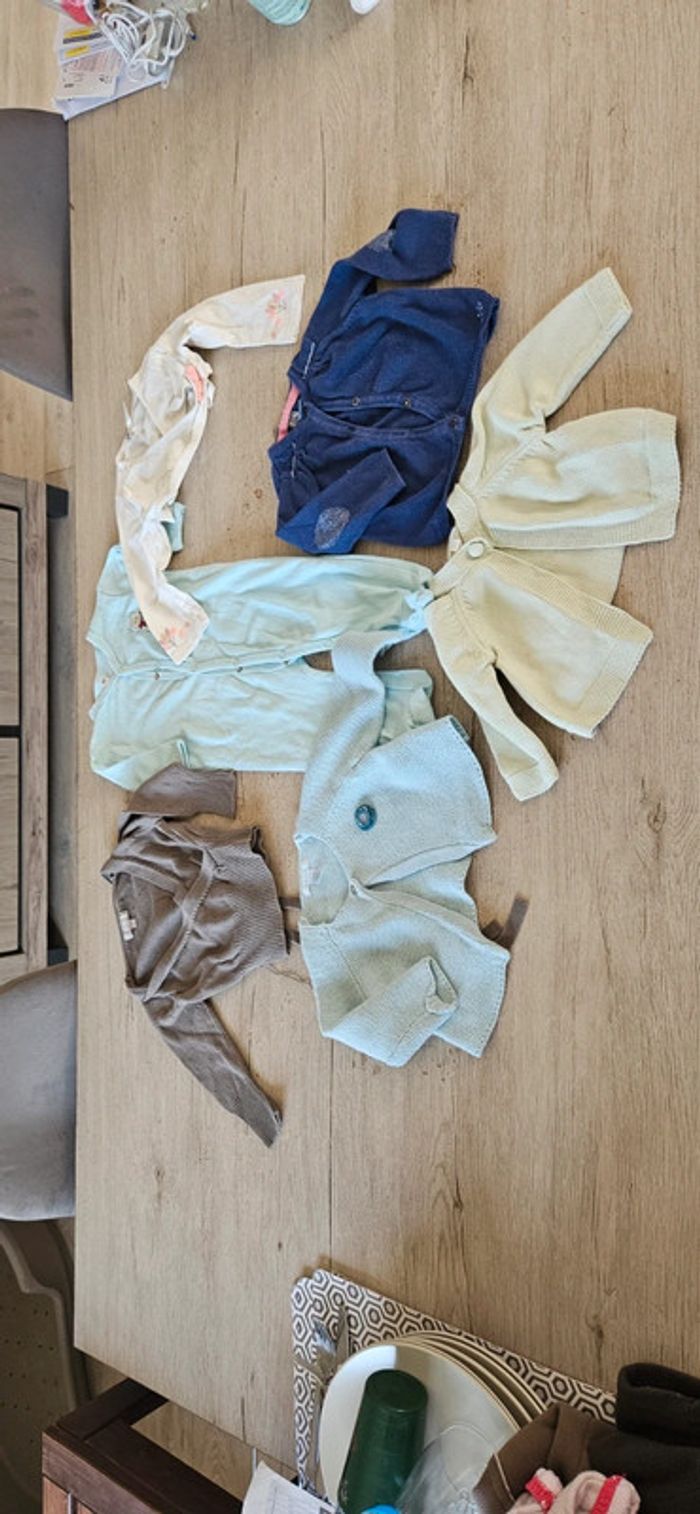 Lot de 31 vêtements fille printemps/été, taille 6 mois - photo numéro 14