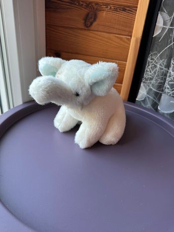Peluche éléphant