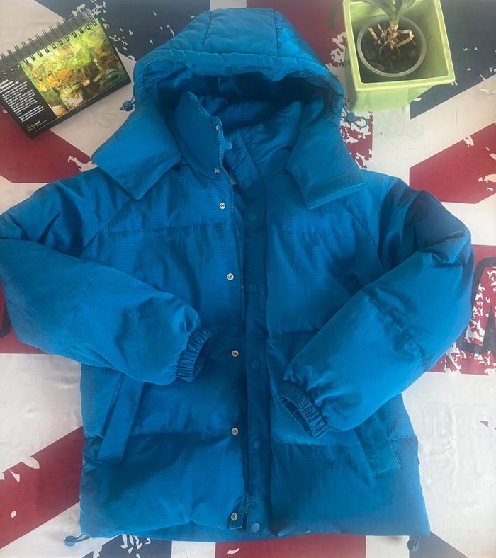 Doudoune Lacoste taille us: xs/ fr: 44 bleu à carreau - photo numéro 2