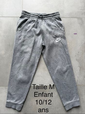 Bas de survêtement Nike gris enfant taille M 10/12 ans