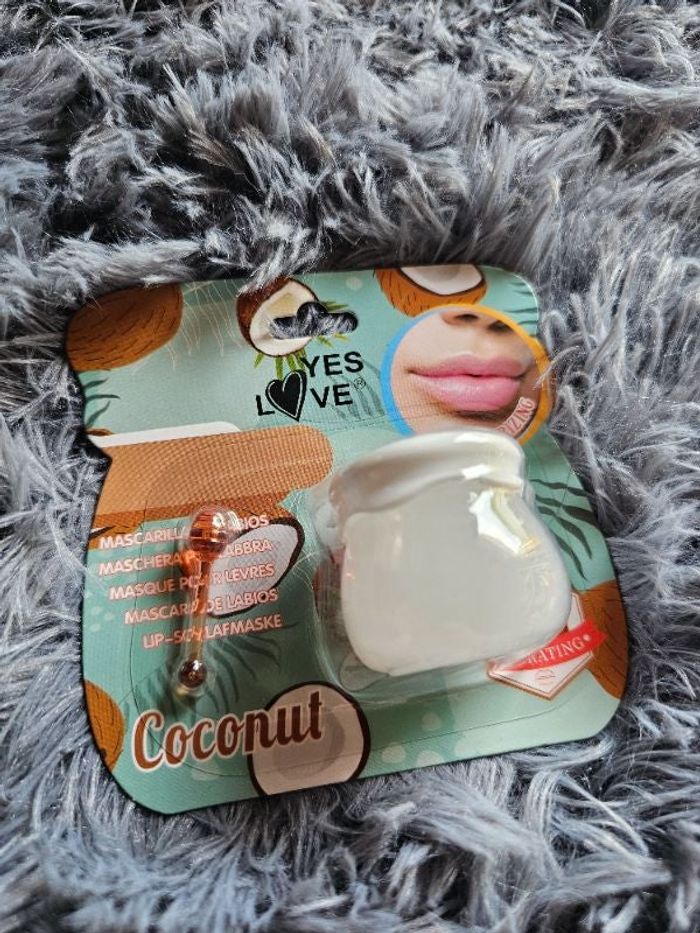 Masque gloss pour les lèvres hydratant yes love - coco