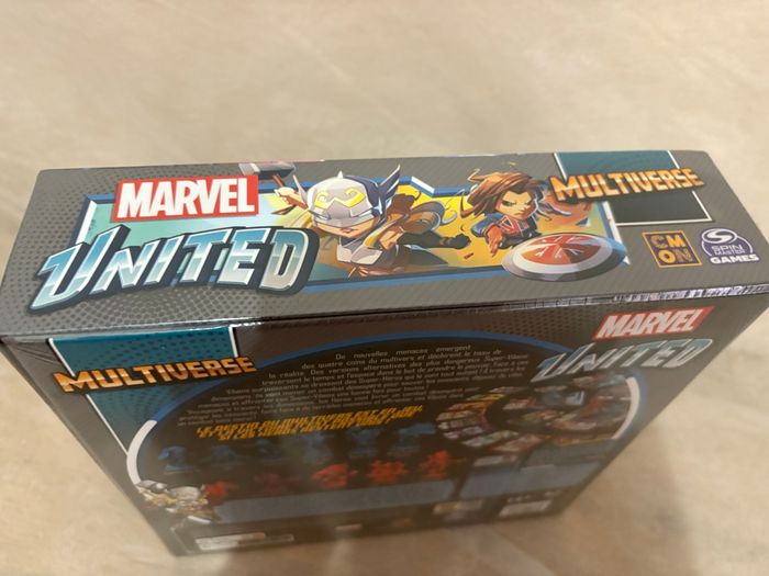 Jeu neuf sous blister Marvel United multiverse idéal cadeaux de Noël - photo numéro 2