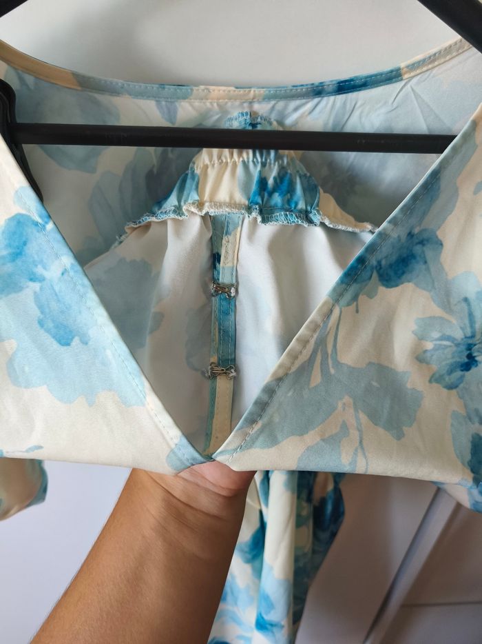 Robe fleurie bleue - photo numéro 5
