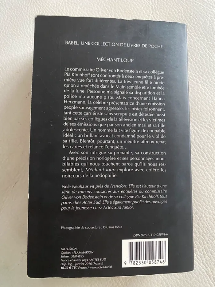 Méchant loup de Nele Neuhaus - photo numéro 2