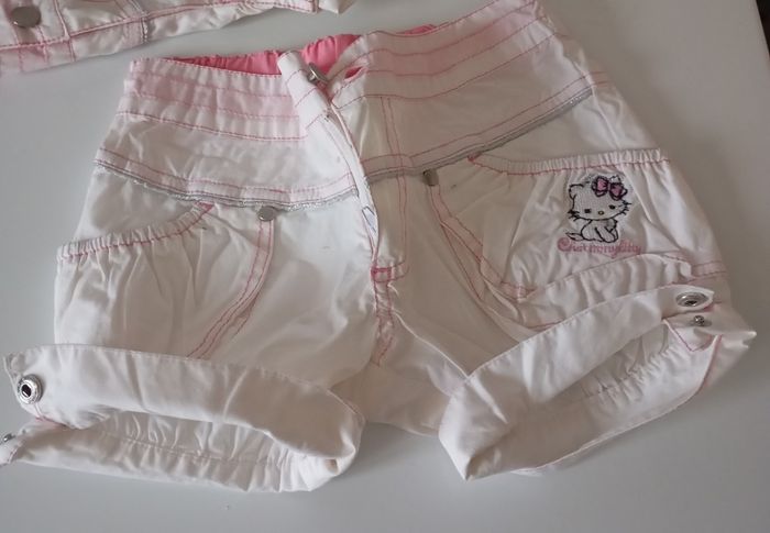3  shorts  blancs  Charmy Kitty. Telles différentes ; 2 4 et 5 ans . État neuf - photo numéro 5