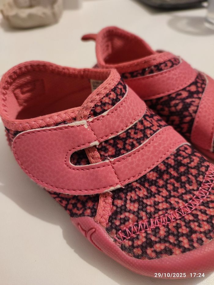 Chaussons  rose /noir - photo numéro 4