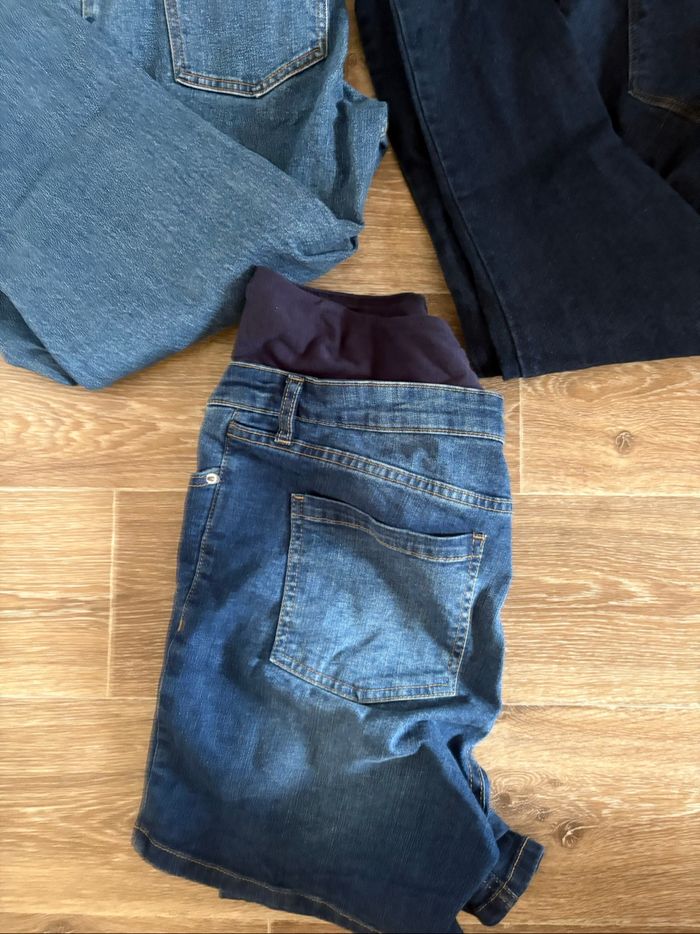 Lot jeans et short de grossesse - photo numéro 4