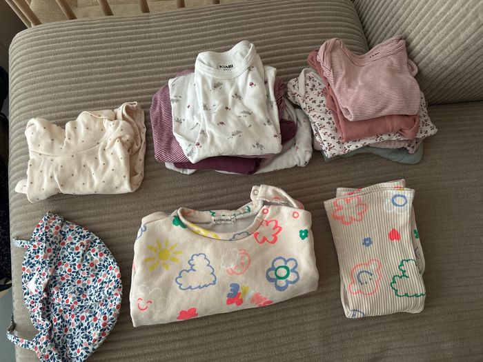 Lot vêtement 12 mois fille