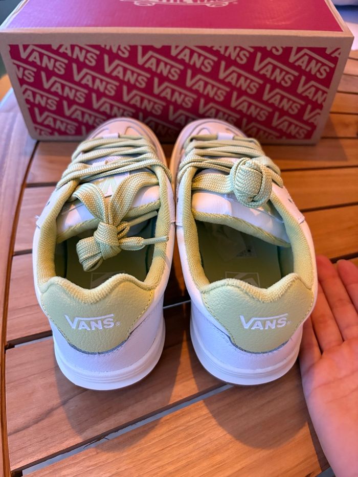 Vans Upland Vintage - Taille 39 - Neuves avec étiquette - photo numéro 3