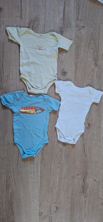 Lot 3 bodies 9mois