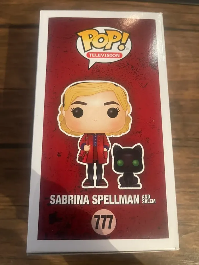 Pop Sabrina spellman and Salem - photo numéro 2