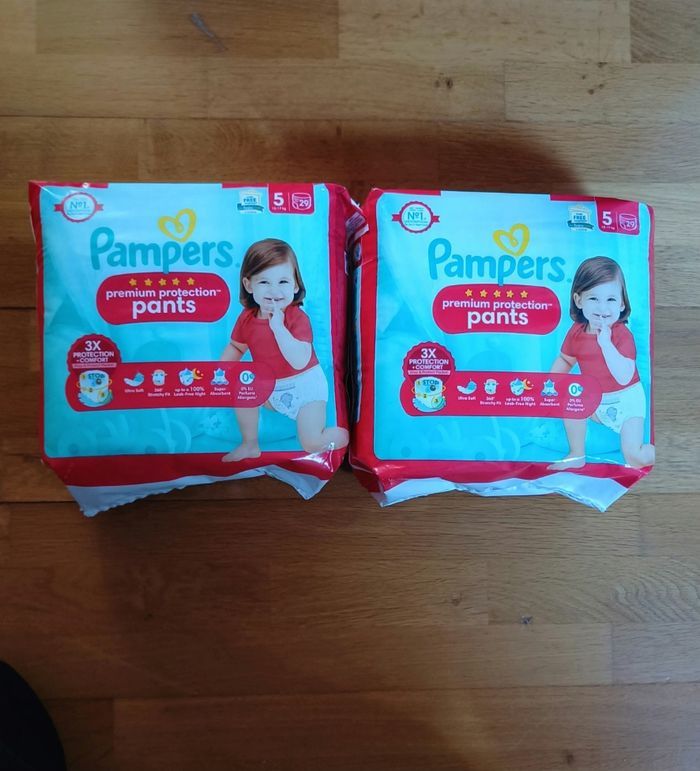 2 paquets de couches Pampers premium protection pants taille 5