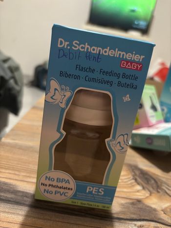 1 biberon débit lent 