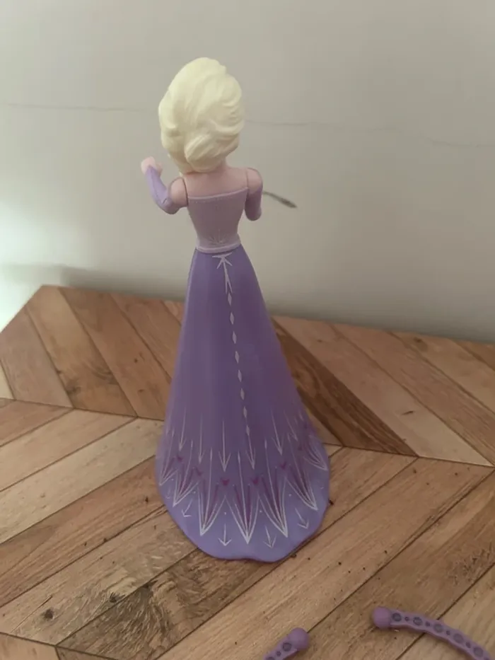 Lot de jouet reine des neiges et Barbie - photo numéro 13