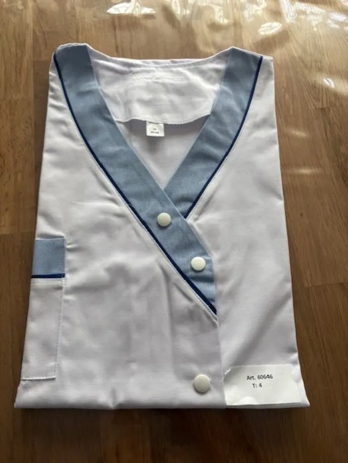 blouse de travail femme a col bleu taille 42 / XL neuve - photo numéro 2