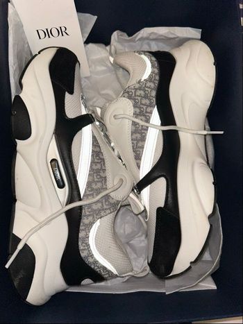 Chaussure b22 noir et blanche 